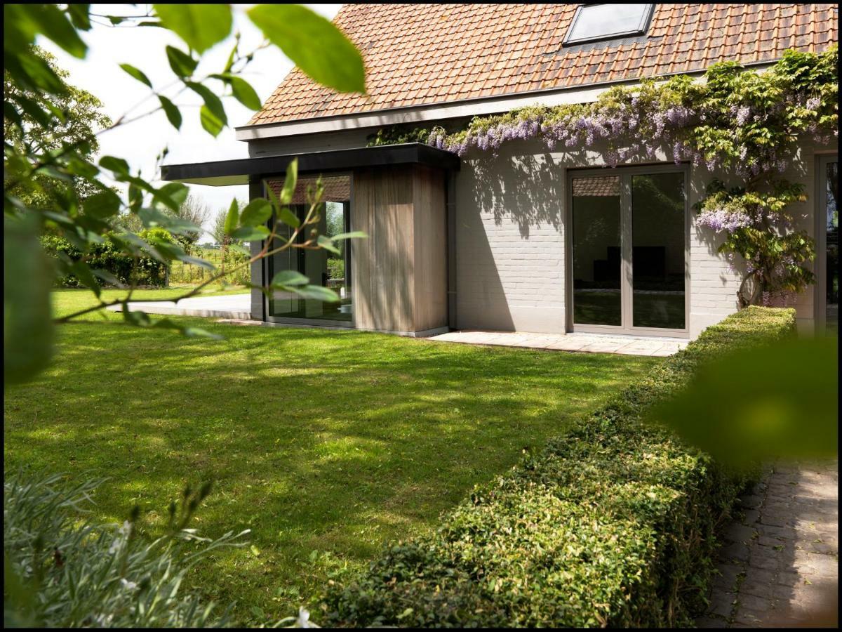 Rooseboom22 Bed & Breakfast Aartrijke Екстериор снимка